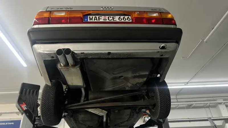 Wochenendangebot Fox Audi 100/A6 Typ C3/C4 Frontantrieb Endschalldämpfer- und Vorschalldämpfer - 2x70 Typ 14