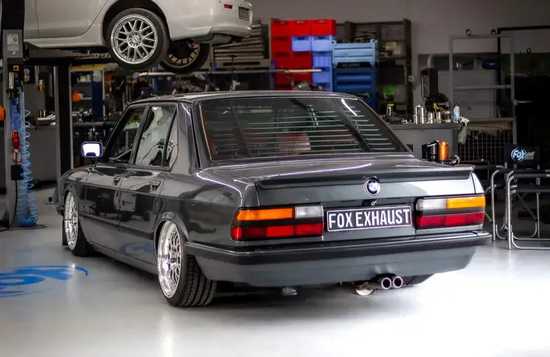 Rabatt Fox BMW E28 518i ohne Kat Endschalldämpfer - 2x63 Typ 12