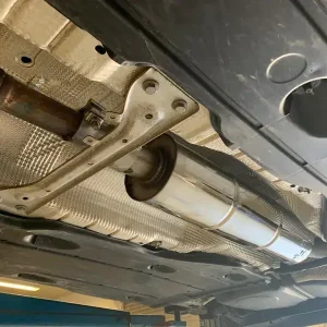 Schneller Versand Fox VW T-Roc - Frontantrieb Vorschalldämpfer